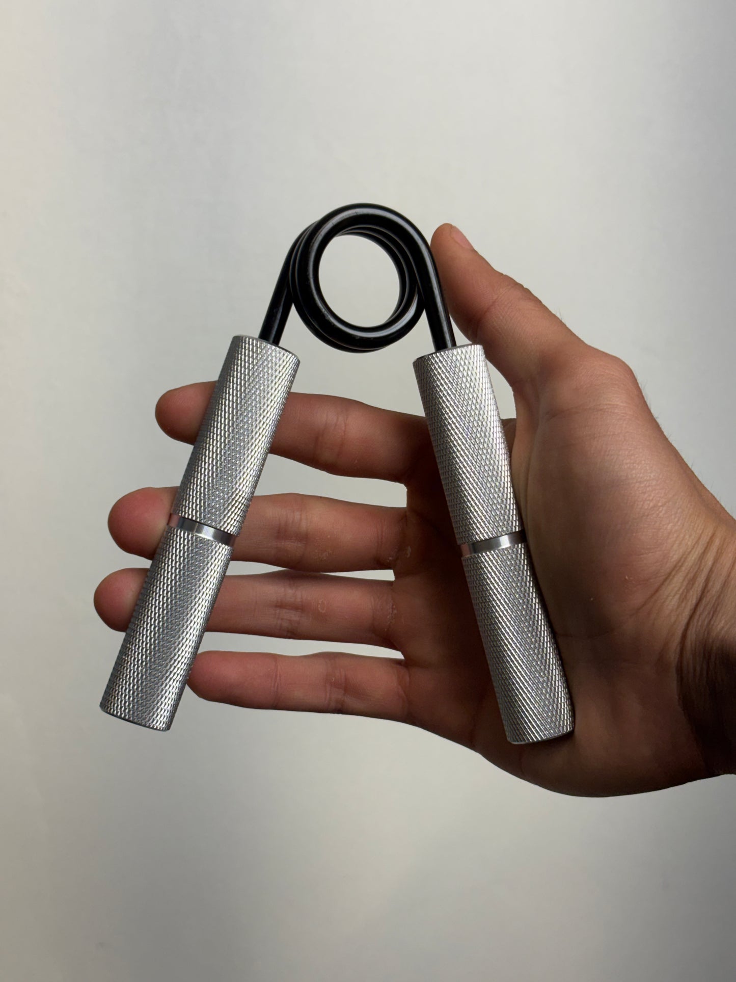 Metal Hand Grips | Ejercitador de Mano y Antebrazo.